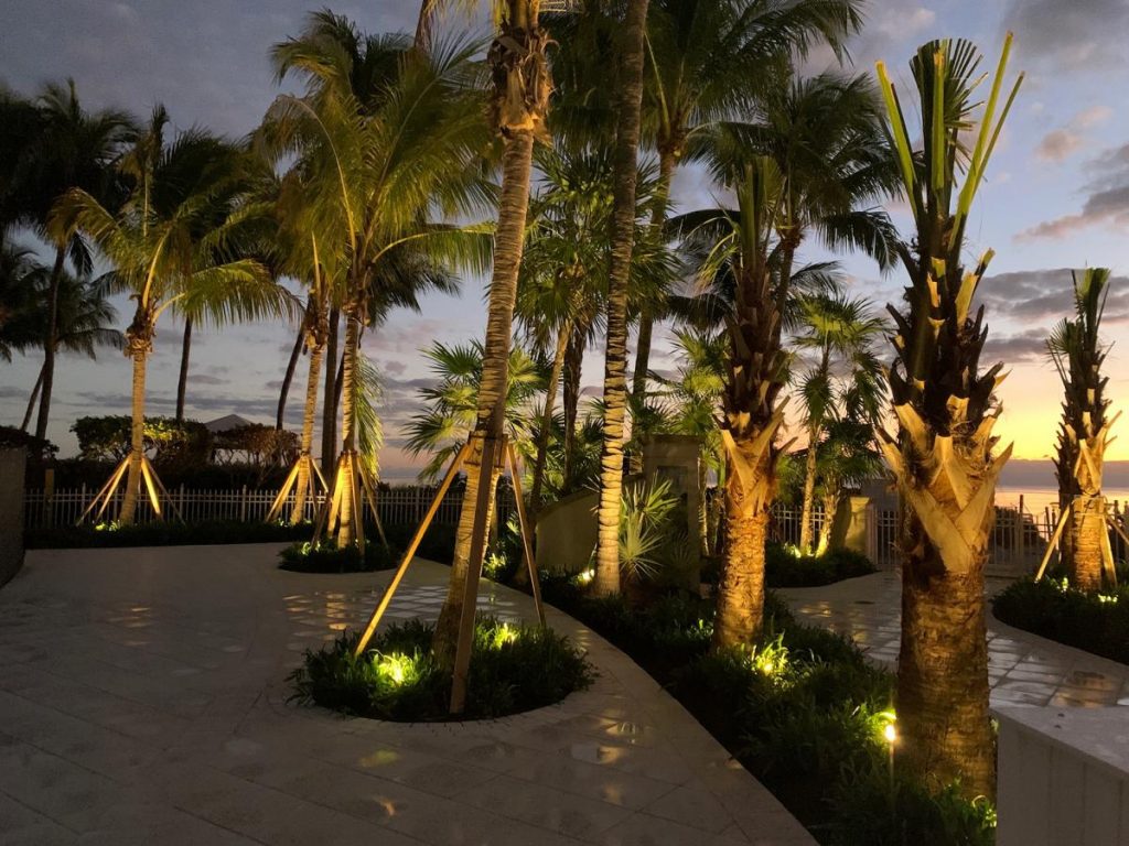 Professional outdoor lighting in FL