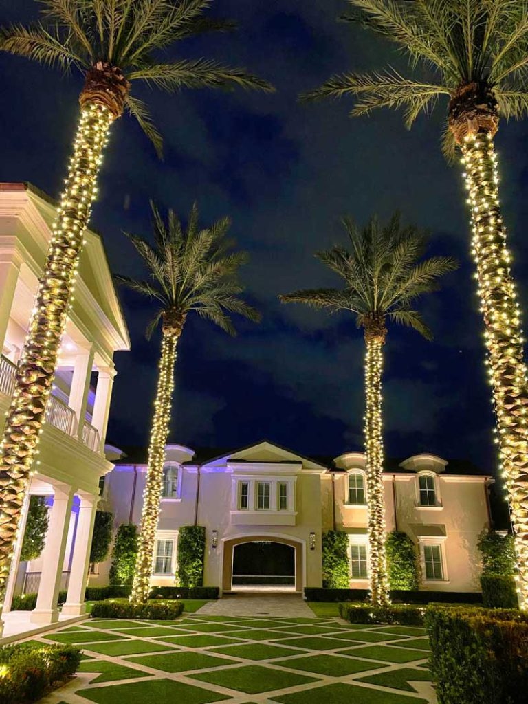 Florida commercial business with holiday Christmas landscape lighting installed by Southern Outdoor Lighting